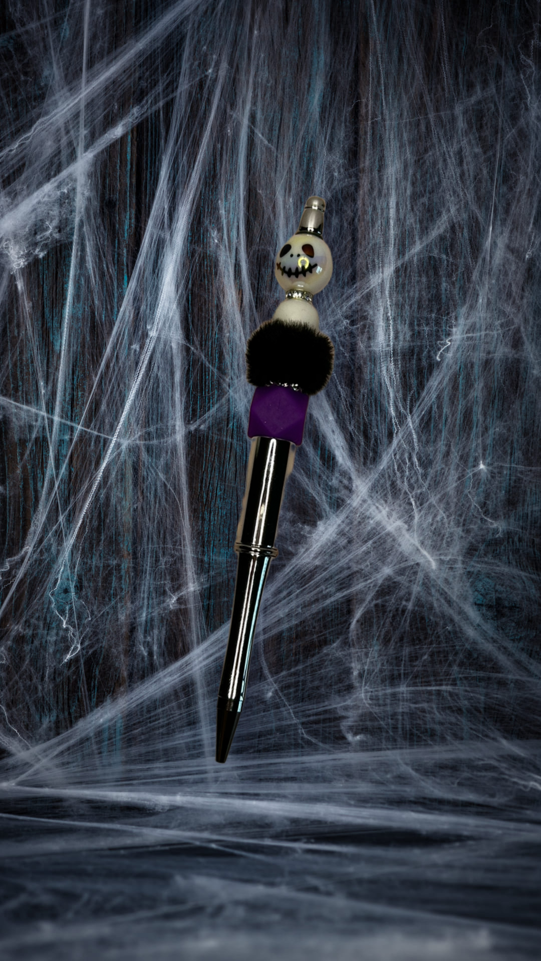 Skeleton beaded pen